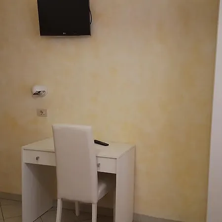 Отель Etrusca 3*
