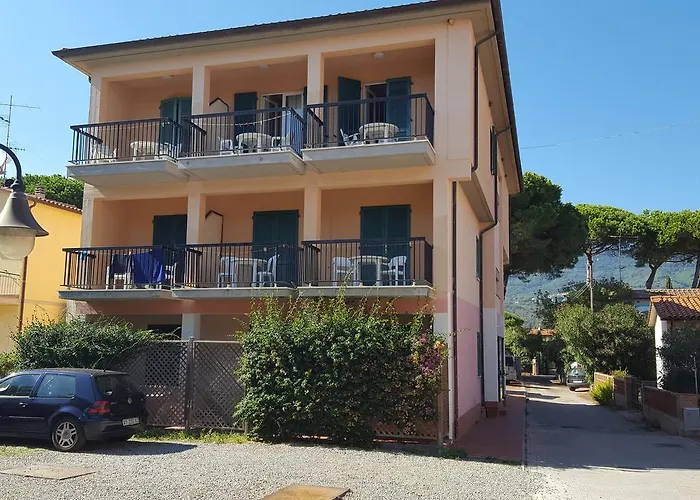 Etrusca Отель Марина-ди-Кампо