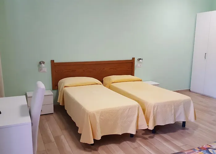 Отель Etrusca Марина-ди-Кампо